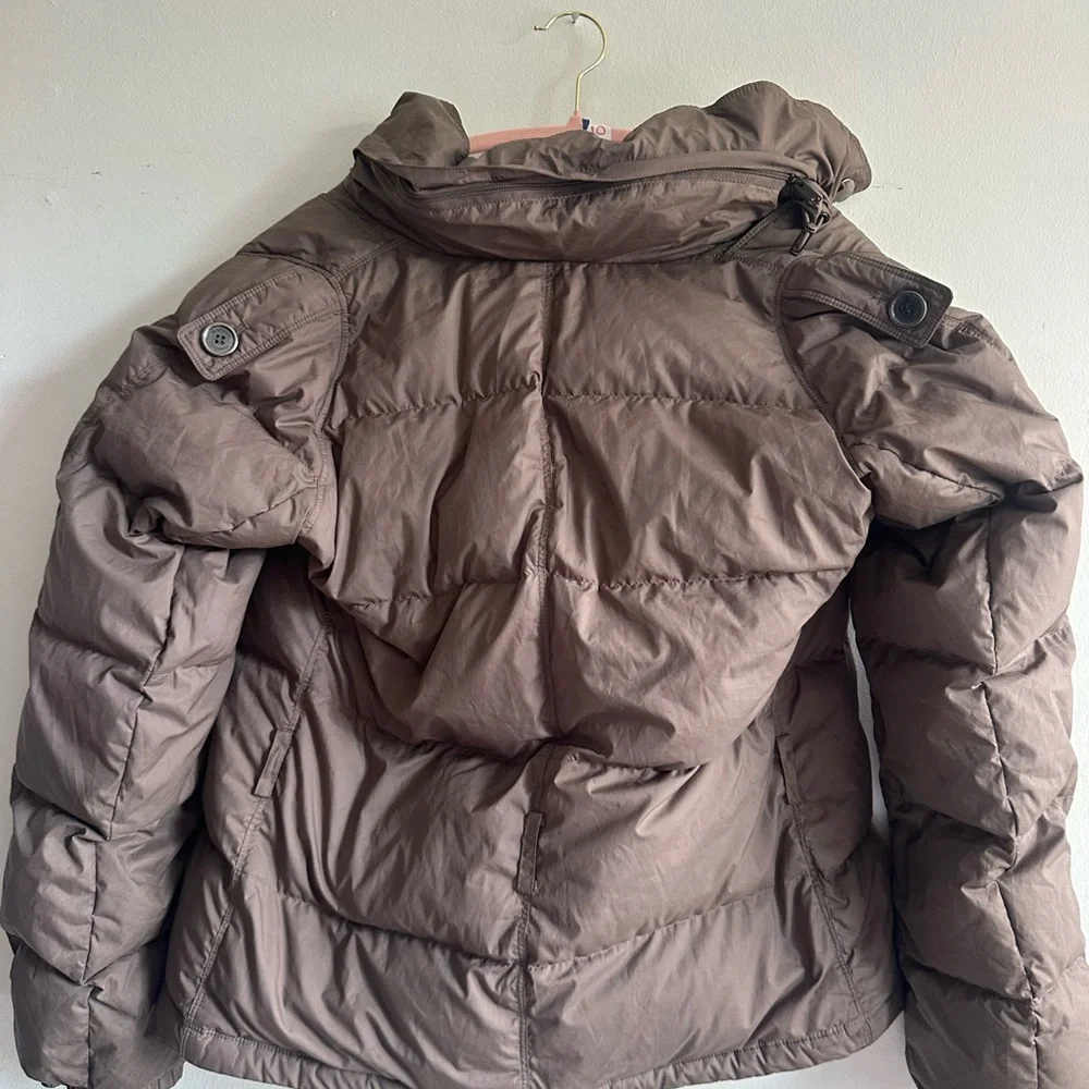 Burberry women’s puffer jacket size M - Picture 5 of 9